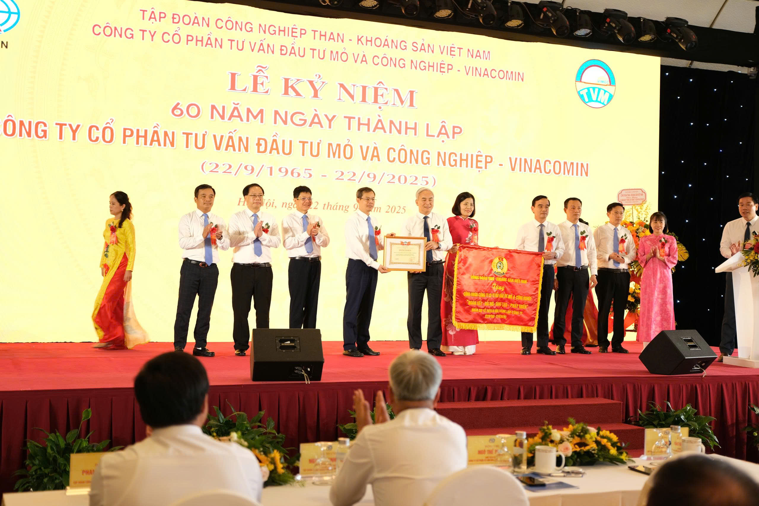 Lễ kỷ niệm 60 năm thành lập Công ty Cổ phần Tư vấn đầu tư mỏ và công nghiệp-Vinacomin: Sáu thập kỷ đồng hành cùng ngành than-khoáng sản Việt Nam